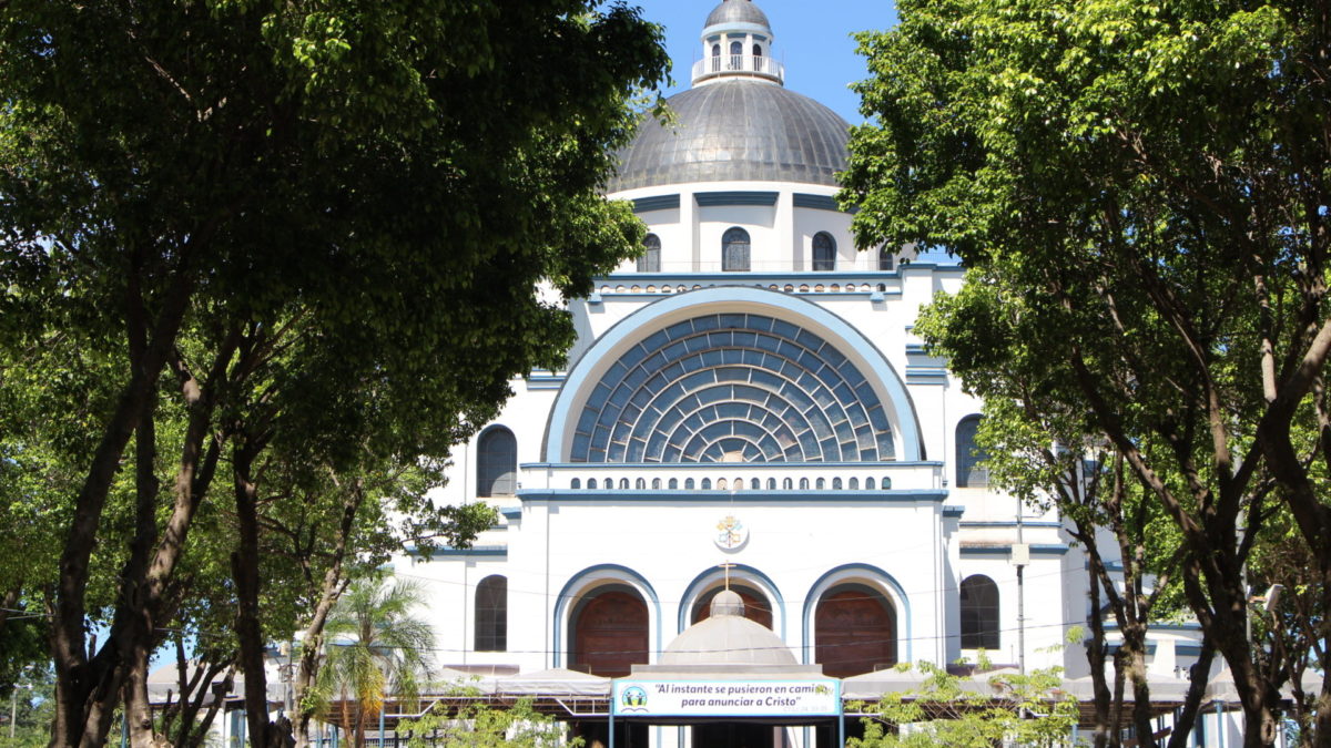 Dedicación del Santuario a la Virgen de los Milagros de Caacupé