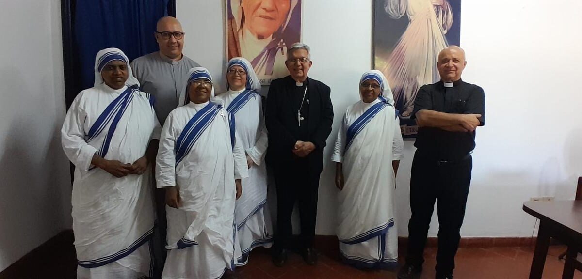 Cardenal Adalberto Martínez visitó el «Hogar Madre Teresa Calcuta»