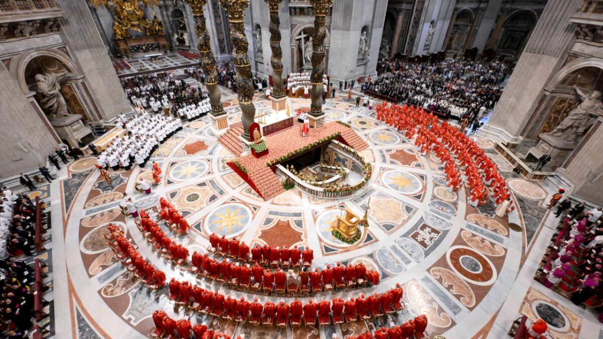Homilía | Cardenal Giovanni Battista Re, Decano del Colegio Cardenalicio – Santa Misa “Pro Eligendo Romano Pontifice”