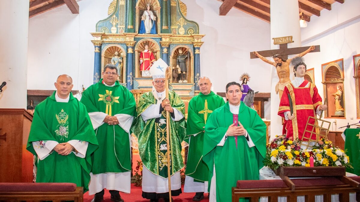 Visita del Cardenal Adalberto Martínez en la Fiesta Patronal y Aniversario de Fundación de la Ciudad de Altos – 2025