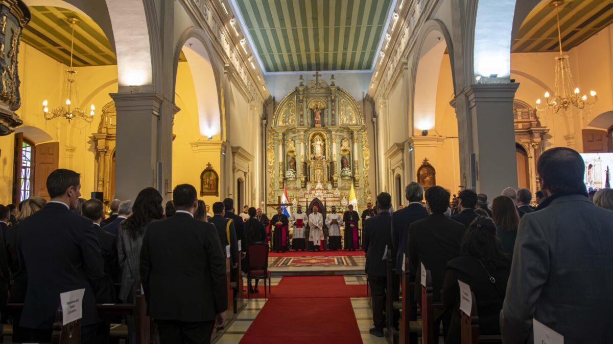 Te Deum por los 215 años de independencia del país: El Cardenal Martínez pidió justicia social, fortalecer instituciones, y atender problemas urgentes del país