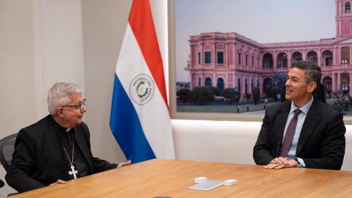 El Cardenal conversó con el presidente Peña sobre un proyecto de vivienda, el interés de invitar al Papa a visitar el Paraguay y otros temas