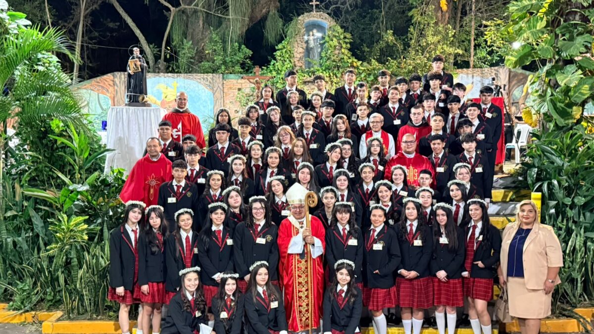 Homilía |  Confirmación de 76 alumnos del Colegio San Roque González de Santa Cruz de Limpio